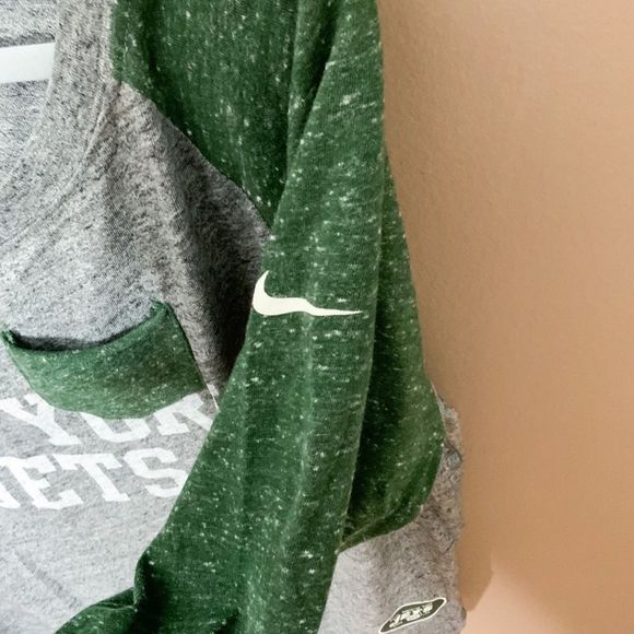 NFL NIKE || NEW YORK JETS Woman's top size large - Picture 4 of 6